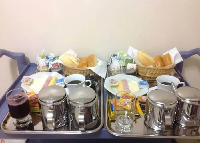 Hotel Pousada La Belle Itaguaí